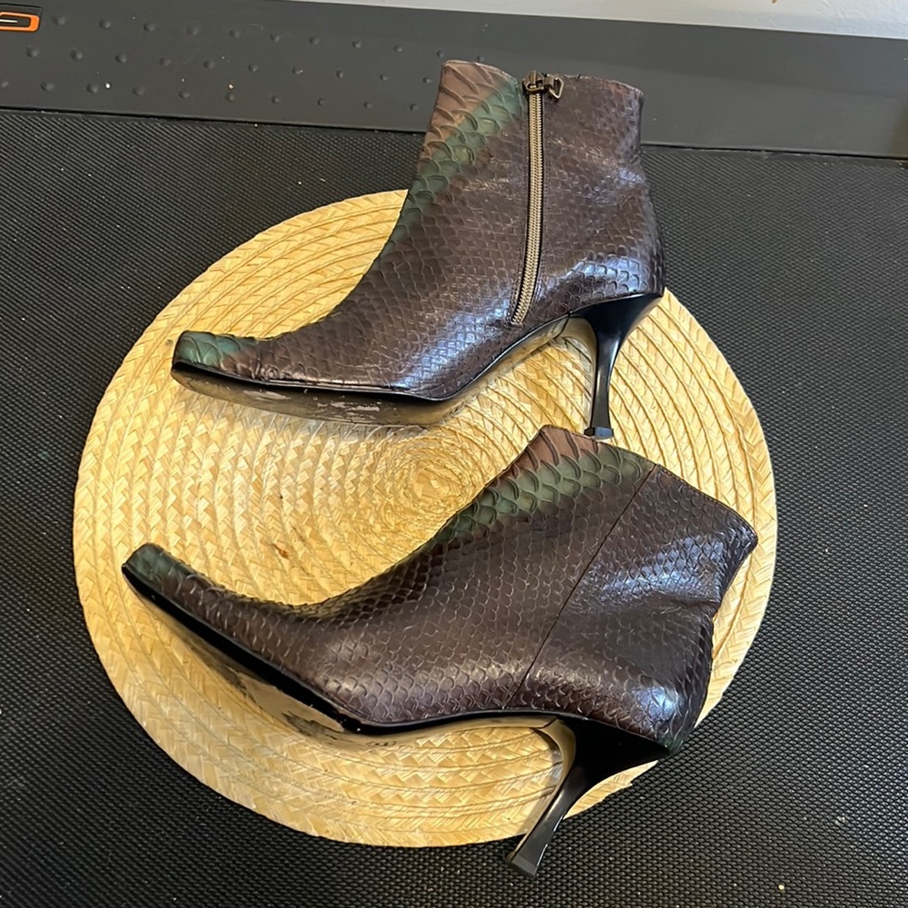 F Mode Leather Fish Scale Detailing Square Toe Ankle Boot Size 10